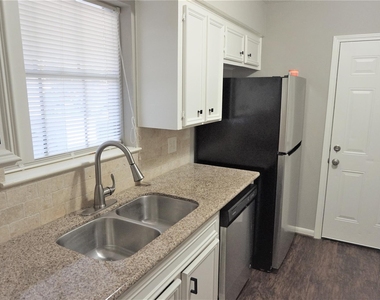 2727 Tinechester Drive - Photo Thumbnail 13