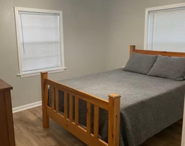 421 Perkins Avenue - Photo Thumbnail 5