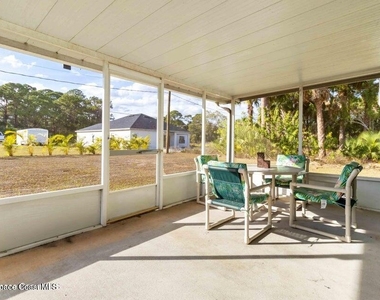 308 Tamarind Circle Nw - Photo Thumbnail 14