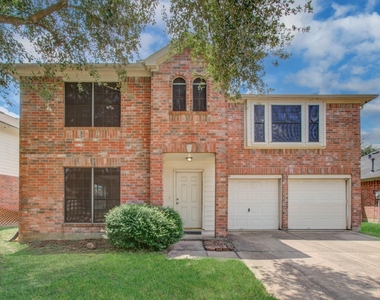 18119 Dusty Terrace Lane - Photo Thumbnail 2