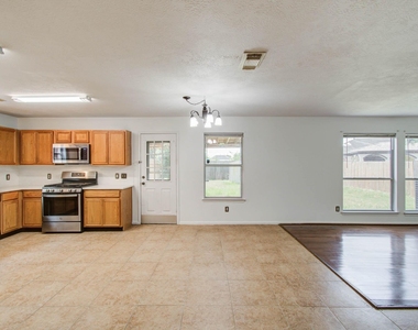 18119 Dusty Terrace Lane - Photo Thumbnail 9