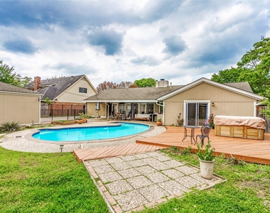 10631 Del Monte Drive - Photo Thumbnail 18