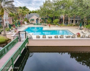 7667 N Wickham Road - Photo Thumbnail 17