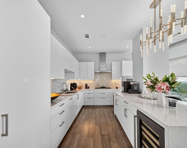 4521 San Felipe - Photo Thumbnail 24