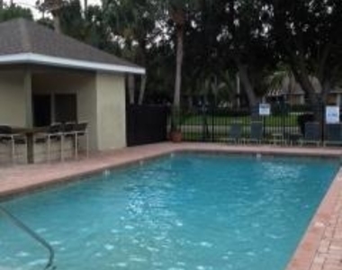 3570 Sable Palm Lane - Photo Thumbnail 2