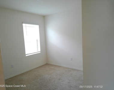 2073 Farmhouse Road Se - Photo Thumbnail 9
