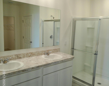 2073 Farmhouse Road Se - Photo Thumbnail 12