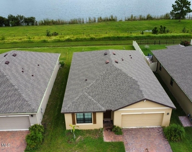 2073 Farmhouse Road Se - Photo Thumbnail 1