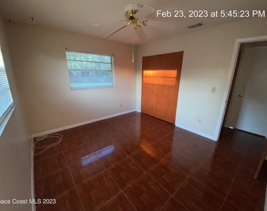 304 Darrow Avenue - Photo Thumbnail 17
