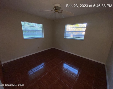 304 Darrow Avenue - Photo Thumbnail 20