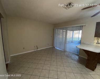304 Darrow Avenue - Photo Thumbnail 7