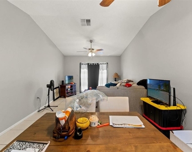 7124 Barclay Avenue - Photo Thumbnail 4