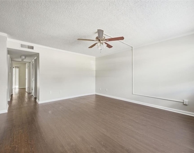 3102 W Horatio Street - Photo Thumbnail 12