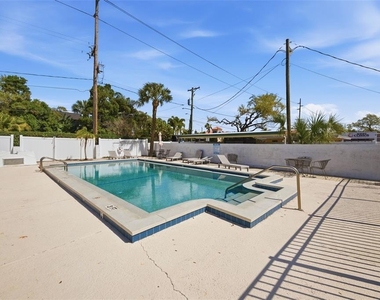 3102 W Horatio Street - Photo Thumbnail 1
