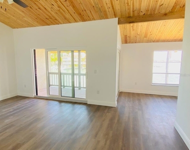 534 Plaza Seville Court - Photo Thumbnail 7