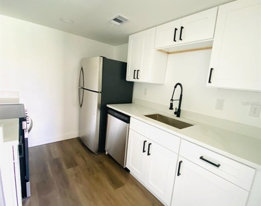 534 Plaza Seville Court - Photo Thumbnail 12