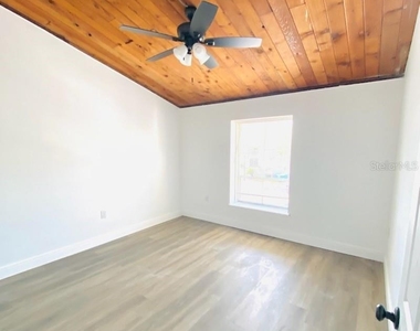 534 Plaza Seville Court - Photo Thumbnail 17