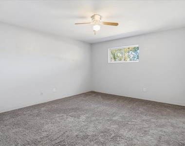 5991 Fairfield Avenue S - Photo Thumbnail 6