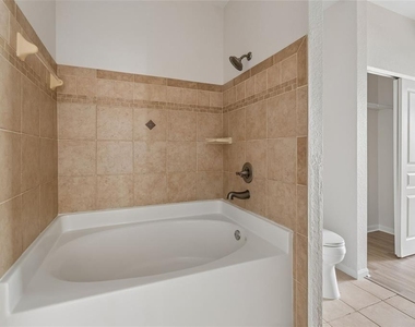 5125 Palm Springs Boulevard - Photo Thumbnail 24