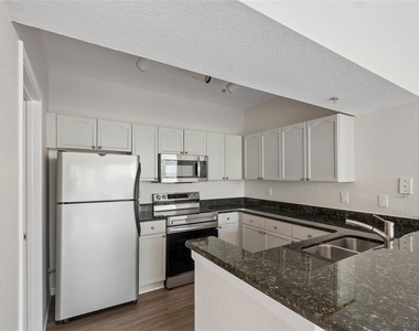 5125 Palm Springs Boulevard - Photo Thumbnail 13