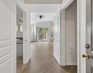 5125 Palm Springs Boulevard - Photo Thumbnail 9