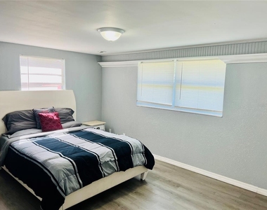 3405 Wilson Drive - Photo Thumbnail 13