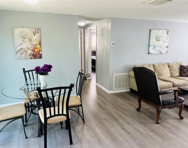 3405 Wilson Drive - Photo Thumbnail 9