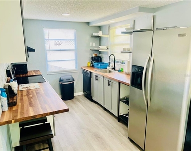 3405 Wilson Drive - Photo Thumbnail 7