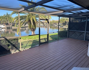 10444 Saint Tropez Place - Photo Thumbnail 24