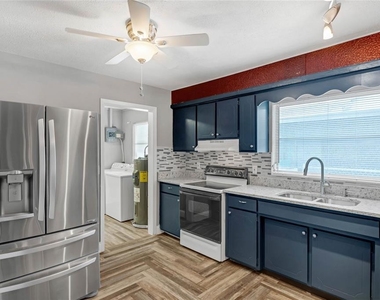 3486 Bougainvillea Drive - Photo Thumbnail 10