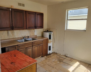 1783 W 3rd Street - Photo Thumbnail 6