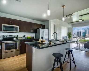 100-2 Lake Avenue - Photo Thumbnail 1