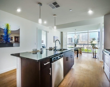 100-2 Lake Avenue - Photo Thumbnail 5