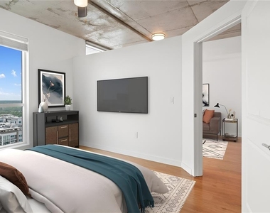 100-2 Lake Avenue - Photo Thumbnail 9