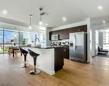 100-2 Lake Avenue - Photo Thumbnail 4