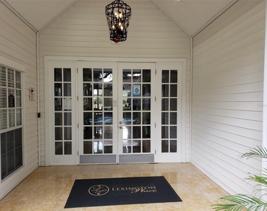 11582 Westwood Boulevard - Photo Thumbnail 24