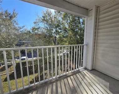 11582 Westwood Boulevard - Photo Thumbnail 20