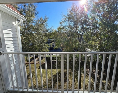 11582 Westwood Boulevard - Photo Thumbnail 21