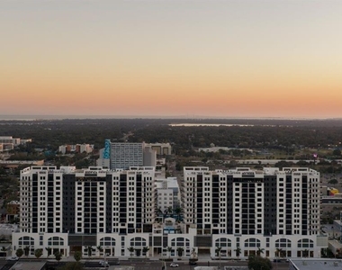 1000 1st Avenue N - Photo Thumbnail 2