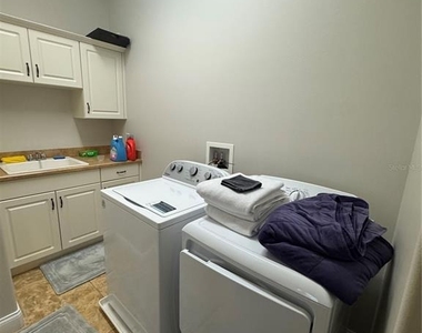 323 Ocean Crest Drive - Photo Thumbnail 16