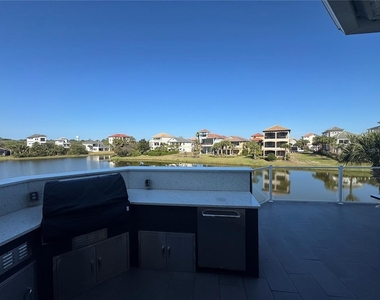 323 Ocean Crest Drive - Photo Thumbnail 19
