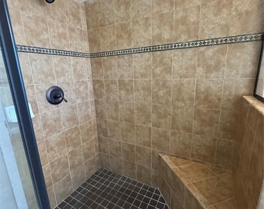 323 Ocean Crest Drive - Photo Thumbnail 10