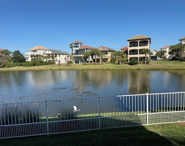 323 Ocean Crest Drive - Photo Thumbnail 21