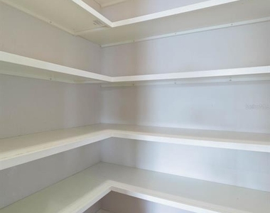 262 Yacht Harbor Drive - Photo Thumbnail 38