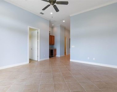 262 Yacht Harbor Drive - Photo Thumbnail 11