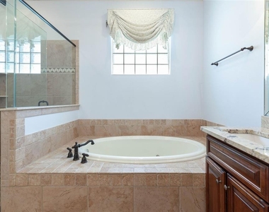 262 Yacht Harbor Drive - Photo Thumbnail 51