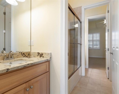 262 Yacht Harbor Drive - Photo Thumbnail 16