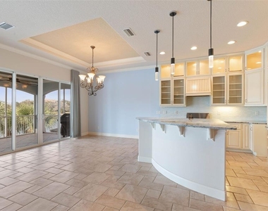 262 Yacht Harbor Drive - Photo Thumbnail 31