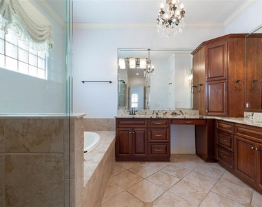262 Yacht Harbor Drive - Photo Thumbnail 49
