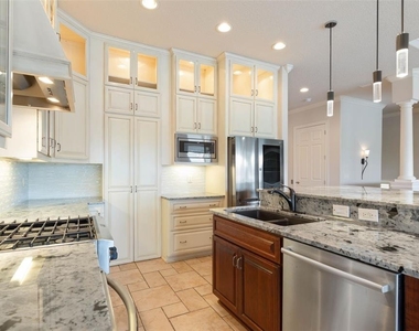 262 Yacht Harbor Drive - Photo Thumbnail 33